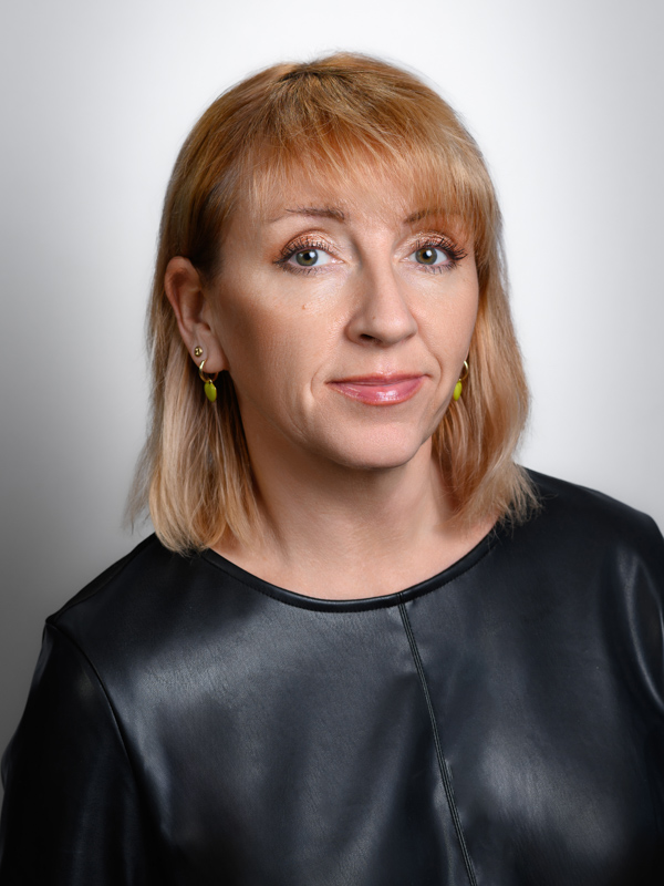 Попова Любовь Васильевна.